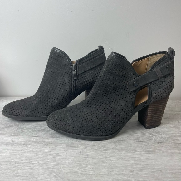 Franco Sarto Dale 2 Perforated Suede Ankle Booties Size 8 - Picture 2 of 8